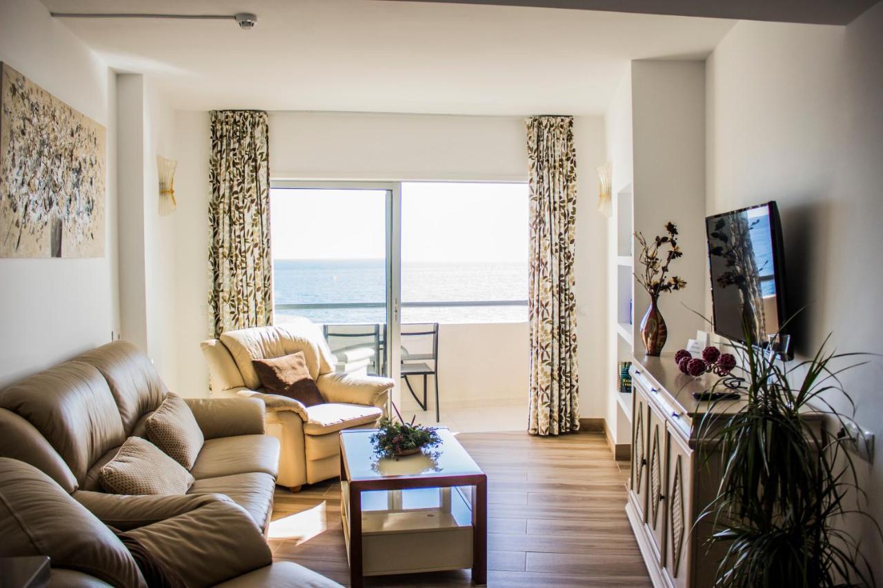 Beachfront Apartment In Fuengirola With Sea Views 외부 사진
