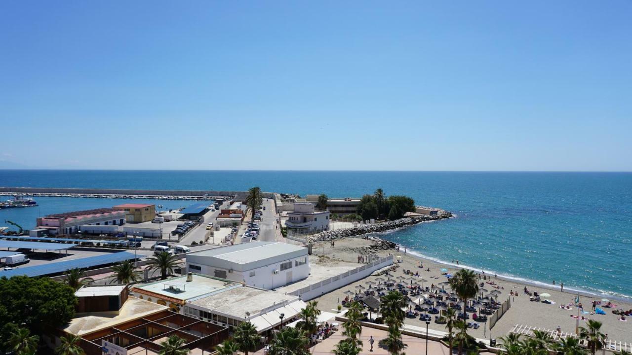 Beachfront Apartment In Fuengirola With Sea Views 외부 사진